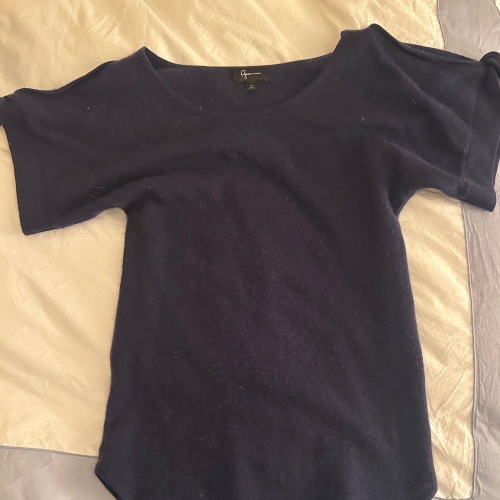 Aqua Cashmere Cold Shoulder Tie Short Sleeve Sweater